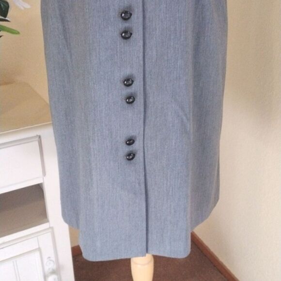 Tahari Arthur S. Levine Perfect Work Dress - Picture 3 of 11